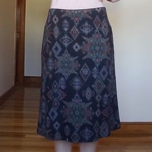 Reversible knee-length skirt
